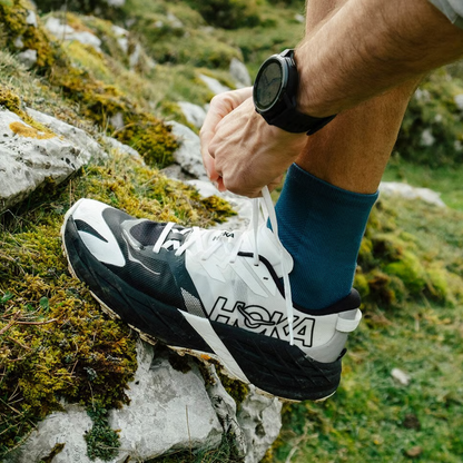Speedgoat "7 Black/White"